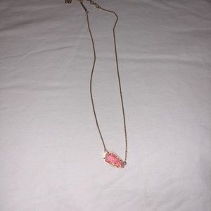 Kendra Scott necklace